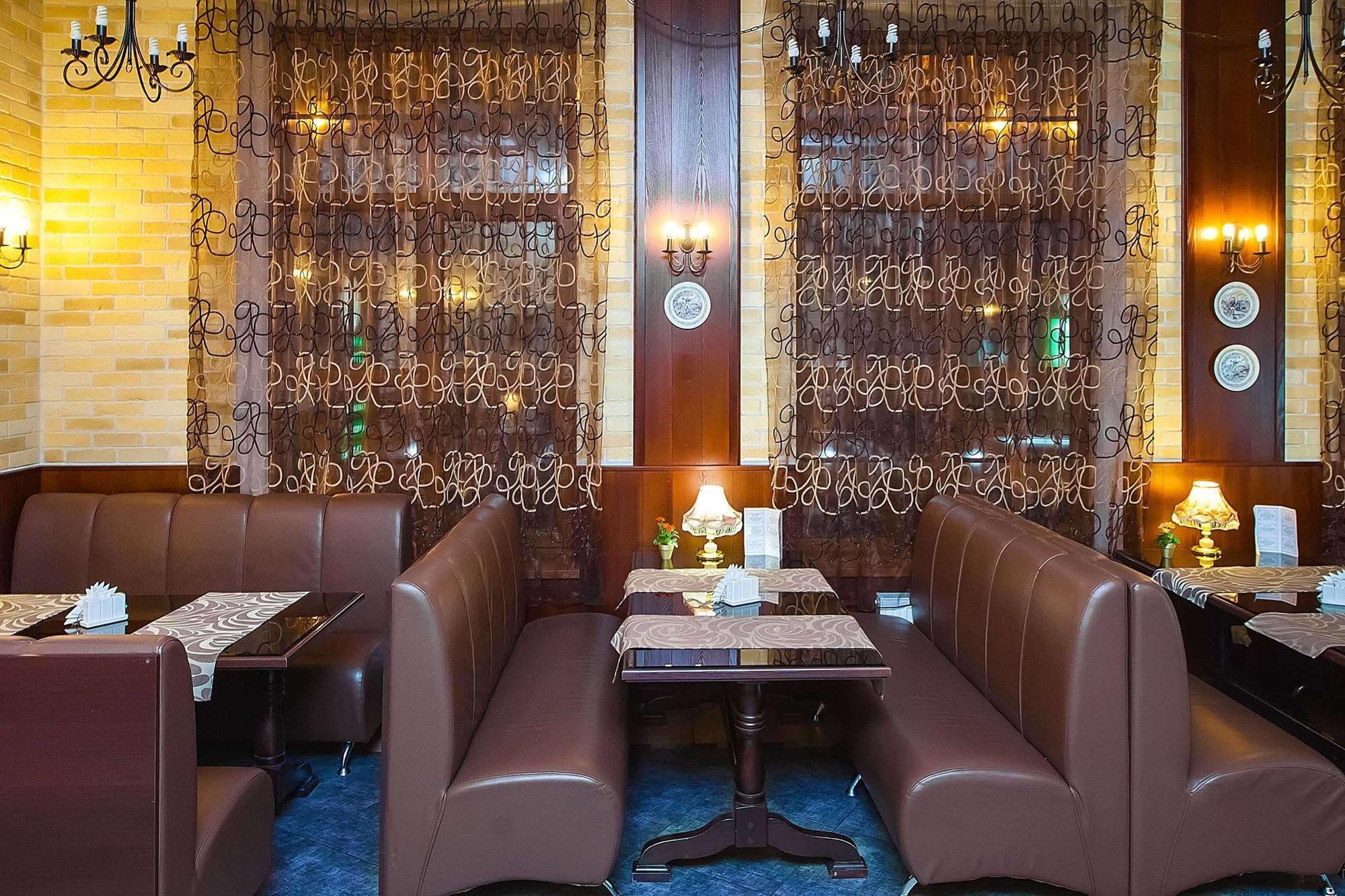 Park Hotel Харков Екстериор снимка